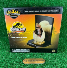 Jurassic Park Noble Collection Treasure Dino Egg Baby Velociraptor Raptor NEW picture