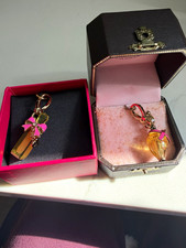 Juicy Couture Perfume Bottle Charm Keychain w/ Pink Bow In Box JYRU3309 picture
