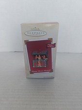 Vintage Hallmark Ornament: 2002 Merry Music Makers Wind-Up picture