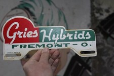 GRIES HYBRIDS FREMONT OHIO PAINTED METAL PLATE TOPPER SIGN SEED CORN 1950s picture