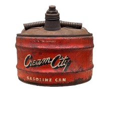 Cream City Gas Can - 2.5 Gallon Capacity Made In Milwaukee, Wisconsin. A61 picture