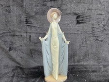 LLadro 1428 Afternoon Tea Elegant Ladies Collection Porcelain Figurine 14 1/4
