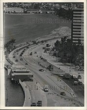1965 Press Photo A view of the construction on Collins Ave. in Miami Beach, FL picture