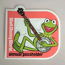 WDW Walt Disney World Annual Passholder Magnet 2026 Kermit the Frog Authentic picture