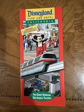 1993 Disneyland Souvenir Park & Hotel Mickeys Toontown Fantasmic Star Tour Guide picture