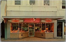 c1960s PORTAGE, Wisconsin Postcard MALONEY'S JEWELRY STORE / Street View UNUSED picture