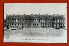 1909 VERSAILLES FRANCE Antique Postcard  ~ CHATEAU SUR LES JARDINS picture