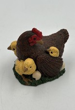 Safari ltd hen with chicks Rare and retired Used picture