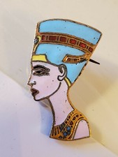 Vintage nefertiti pinback Enameled WOW FACTOR picture