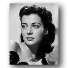 Gail Russell Photo 8x10 Glamorous Hollywood Portrait Starlet Headshot picture