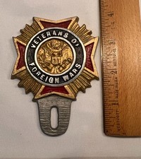 Vintage VFW Veterans of Foreign Wars License Plate Topper Badge Unused picture