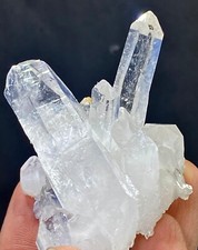 75 Gram beautiful natural Terminated Transparent Quartz crystal specimen picture