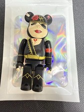 Brian Viveros Artist 100% Be@rbrick Medicom Toy Designer Con Bearbrick  picture