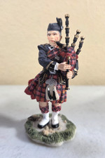 Sculptures UK Handmade Scottish Highlander Black Watch Resin Bagpiper picture