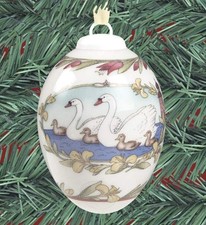 Hutschenreuther Annual China Spring Egg 2000 Egg - Boxed 9464413 picture