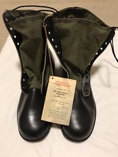 US MILITARY VIETNAM  OD JUNGLE BOOTS SPIKE PROTECTIVE CHEV SOLE 13XW BATA picture