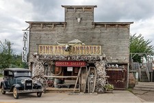 Photo:Hulett Wyoming 2015 Rogues Gallery Antique Store Fine Art Antiques picture