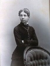 C.1900s Cabinet Card Geneseo, NY. Beautiful Woman W Lariat Necklace & Brooch C17 picture