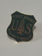 US FOREST SERVICE Department of Agriculture LAPEL PIN BADGE vintage picture
