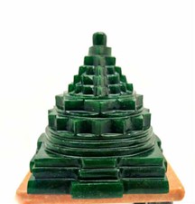 Green Jade Shree Yantra Shri Yantra In Natural Green Jade 1 Kg special list picture