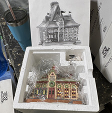 Department 56 North Pole Express Depot Illuminated Ceramic Christmas House Boxed picture