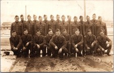 Vintage 1940s WWII Real Photo RPPC Postcard Group of Soldiers in Uniform /UNUSED picture