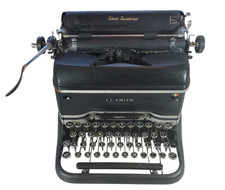 L.C. Smith & Corona Vintage Manual Typewriter Silent Secretarial 12