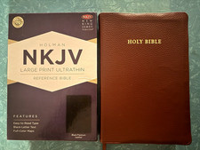 2 NEW 🔥 RARE black letter 🐐 Holman Large Print UltraThin TOPAZ NKJV BIBLE picture