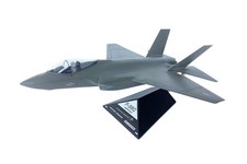 USN Lockheed F-35C Lightning II Carrier Version Desk Top 1/48 Model XX Airplane picture