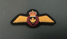 Royal Canadian Air Force Pilots Wings - Uniform Chest Emblem - Padded Cloth RARE picture