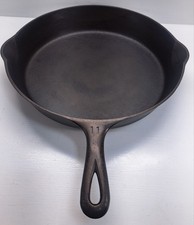 Griswold Cast Iron #11 Large Block Logo Skillet w/ Heat Ring 717 Erie PA USA  picture