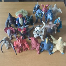 Ultraman Sofubi Monster 19 Piece Set picture