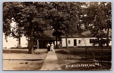 K67/ Rye Beach Park Ohio RPPC Postcard c1910 Lake Erie Pavilion People 100 picture