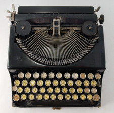 VTG Antique 1920's Remington Portable Typewriter w/ German Type Keys WORKS Rare picture