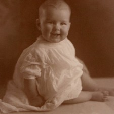 c1910s Underwood & Underwood Baby Gown Barefoot Studio Portrait Photo 36575 N.Y. picture