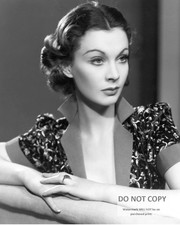 ACTRESS VIVIEN LEIGH - 8X10 PUBLICITY PHOTO picture