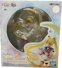 Super Sailor Moon Figure picture