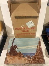 Vintage 1974 PLANET OF THE APES VILLAGE VINYL PLAYSET picture