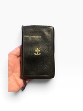 Vintage 1949 Pocket New Testament KJV -Minion 48 mo Leatherette picture