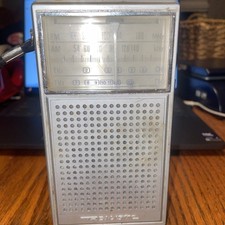 Vintage Transistor Radio Shack Realistic Model 12-613A 9V AM/FM/TV Tested works picture