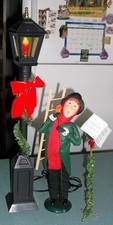 Byers Choice Lot Lamplighter Man Lighted Street Lamp Post & Caroler Music Stand picture