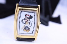 RARE 1/250 Disneyland Cast Exclusive Minnie Mouse Nurse Watch Team Center picture