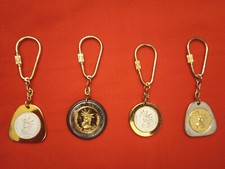 🔥RARE Vintage STATUE of LIBERTY ISLAND NYC Keychain Key Ring Coin Fob Set Of 4 picture
