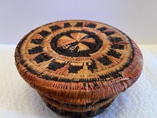Vintage Native American Birch Bark Porcupine Quillwork Trinket Box Design picture