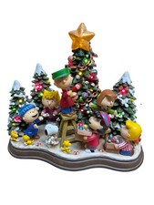 Danbury Mint Peanuts “Christmas Time Is Here” Lighted Sculpture. Complete. picture