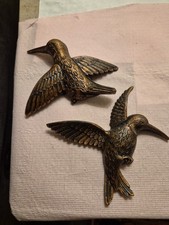 Set Of 2 Vtg Hummingbirds 1977 - 7450 Plastic Copper Color Dart Ind picture
