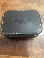 MINT Coach Y2K Vintage Coach Embossed Dark Brown Leather w/Contrast Stitching picture