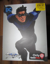 Diamond Select Gallery Nightwing Gamestop exclusive statue complete picture