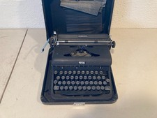 1942 ROYAL ARROW Portable Manual Typewriter w/Carry Case Untested picture