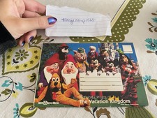 VINTAGE WALT DISNEY WORLD THEME PARK SOUVENIR POSTCARD FOLIO MAILER UNPOSTED picture
